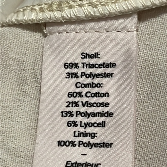 Cinq a Sept CROCHET LACE CORINNA SHORT NWT high waisted - Picture 15 of 15